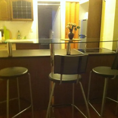 Theresienhohe Apartment *